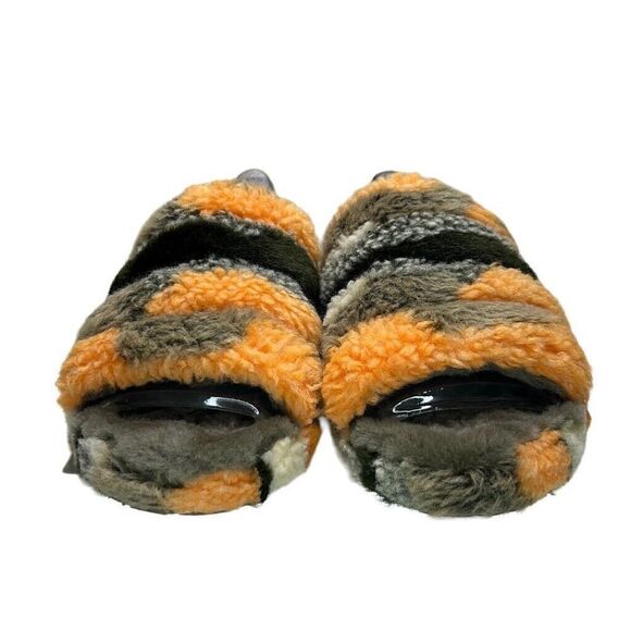 UGG - Women’s "Fluff Yeah" Shearling Slipper Cali Collage Olive - Size 9, Grey - Picture 7 of 11